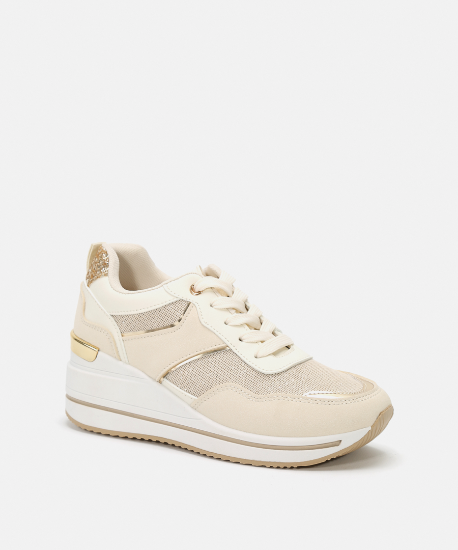 Zapatillas cu&ntilde;a detalles image number null